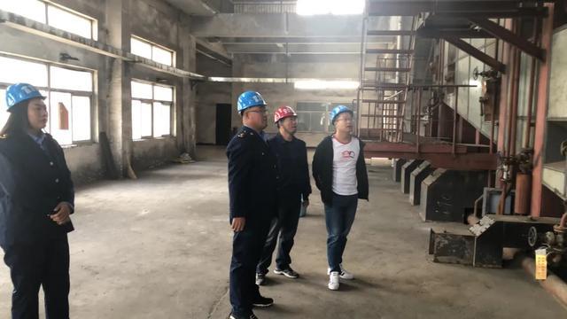 左旗市場監管局開展供暖前鍋爐和熱力管道安全大檢查
